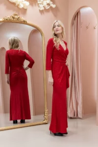 CONFIDENT DRESS – SHIMMERING RED